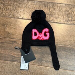Dolce & Gabbana D&G Queen Baby Kids Logo Pom-Pom Beanie Hat